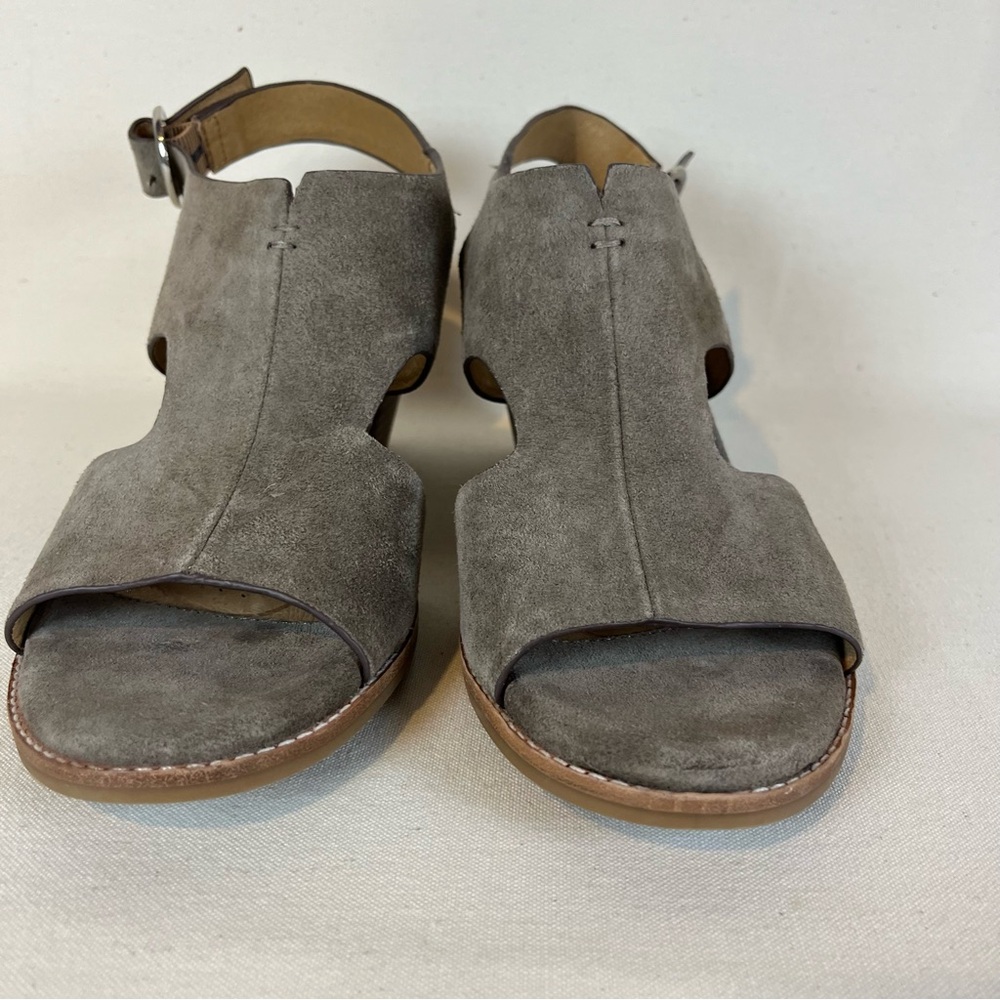 Sofft Women's Taupe‎ Suede Maben Sandals 11 - Picture 10 of 13